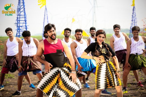 ஆரவ்வின் ராஜபீமா படத்துக்கு மேலும் அழகு சேர்க்கும் ஓவியா!