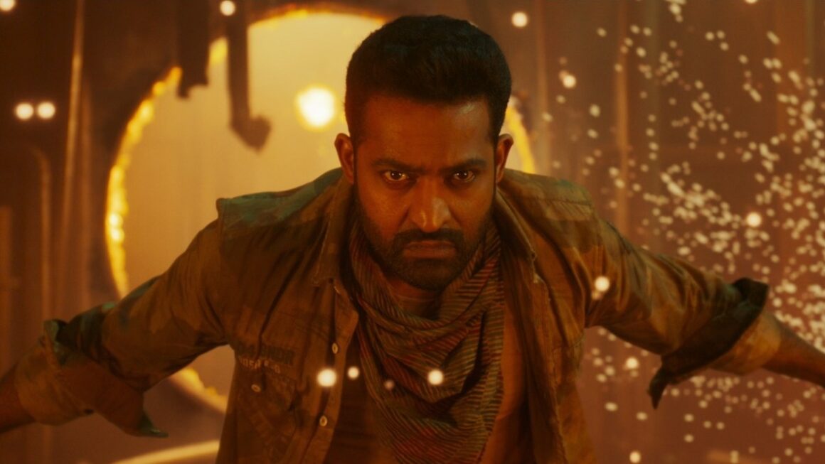 ‘வார் 2’ டீசர் மூலம் இணையத்தில் பரபரப்பை ஏற்படுத்தியுள்ள ஜூனியர் என்.டி.ஆர்.